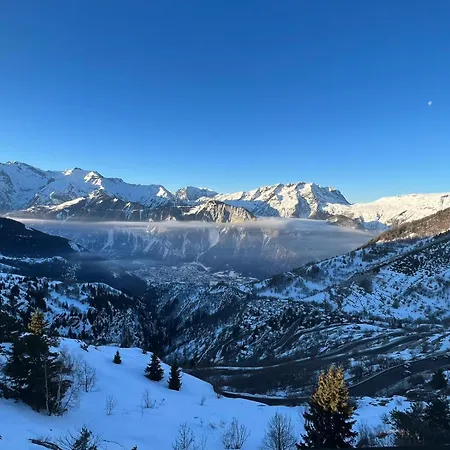 Stunning With Breathtaking View! Appartamento *