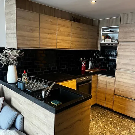 Apartment Stunning With Breathtaking View!