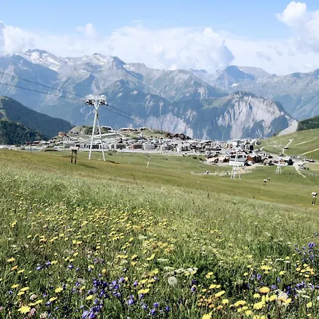 Stunning With Breathtaking View! Huez